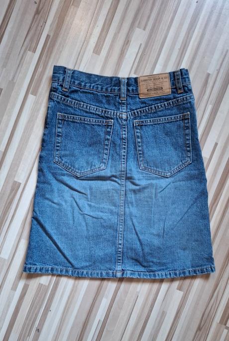 Riflová sukňa 8 rokov, 134