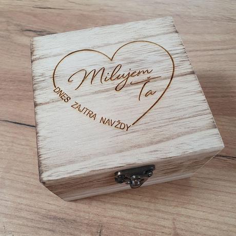 Drevené hodinky majestic,