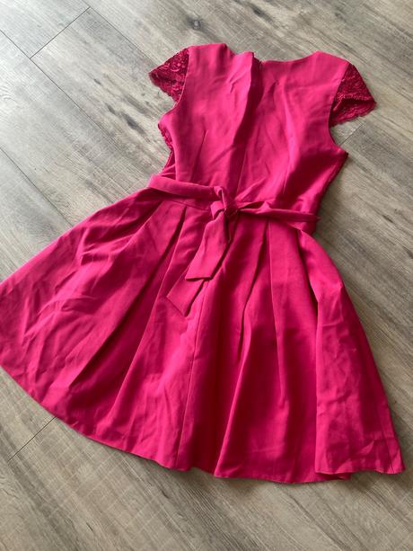 Spoločenské šaty, 40