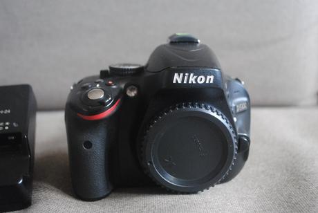 Nikon d5100- iba telo, nikon