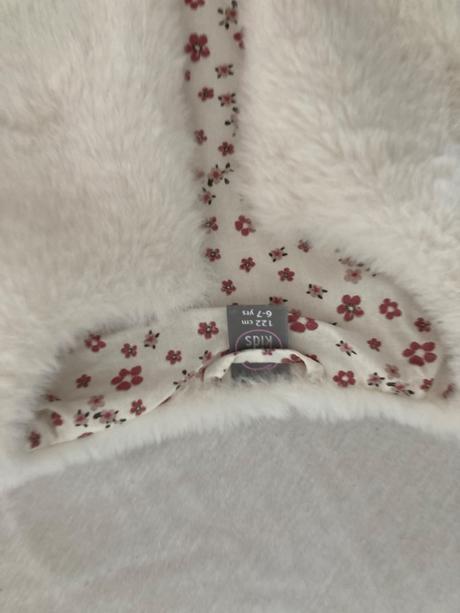 Mix dievčenského oblečenia veľkosti od 122 do 152, 122–134