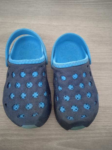 Papučky do vody, 25