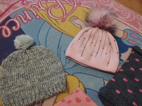 Čiapky+ šály, 110