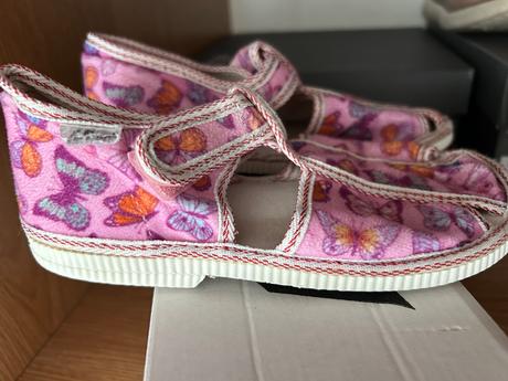 Papucky manik 29, manik,29