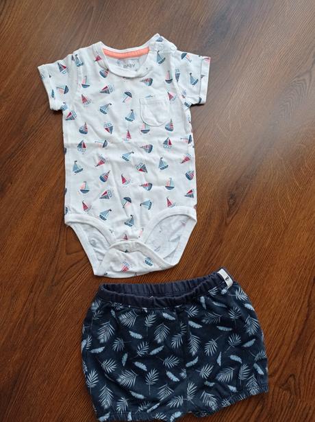 Body + krátke nohavice, 74