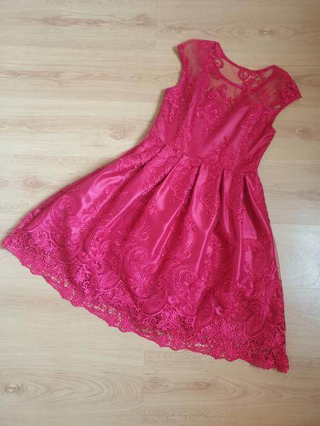 Slávnostné šaty, 40