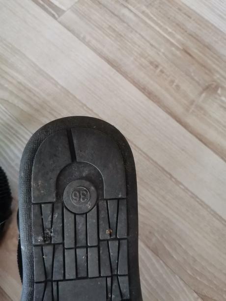 Ako nové par krát obuté, clara barson,36