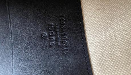 Original gg supreme blind for love wristlet pouch, gucci