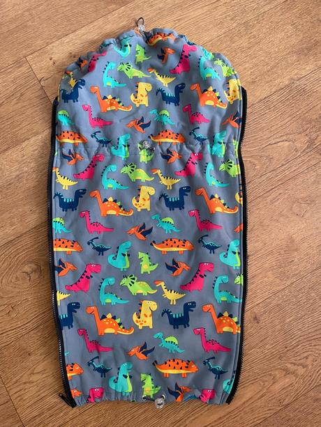 Vsada do bundy alebo mikiny, 