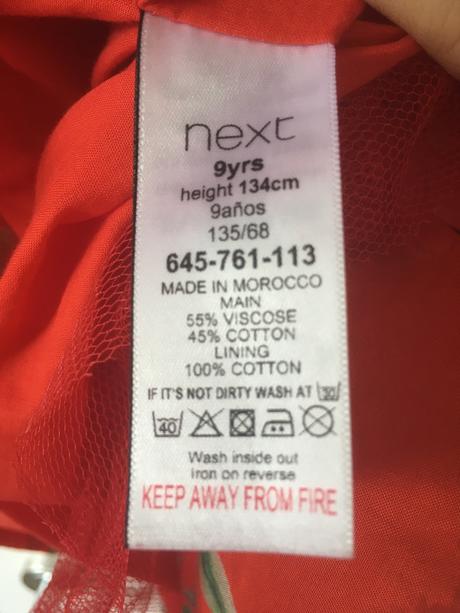 Červené šaty, next,134