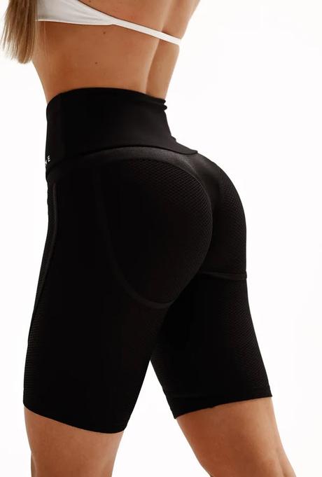 Štýlové biker booty šortky značky elime, pc 42 eur, m