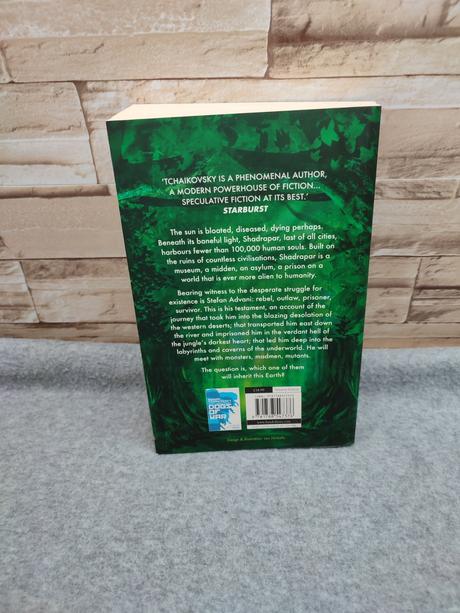 Cage of souls en - adrian tchaikovsky, 