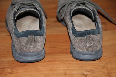 Topánky z brúsenej kože salomon, 42