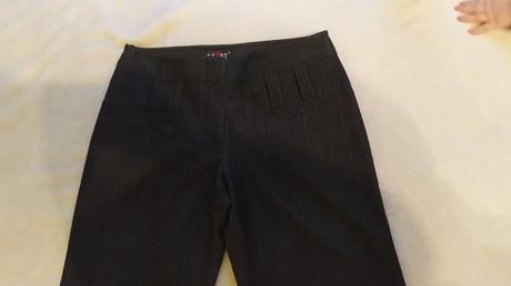 Krasne elegantne nohavice, 36