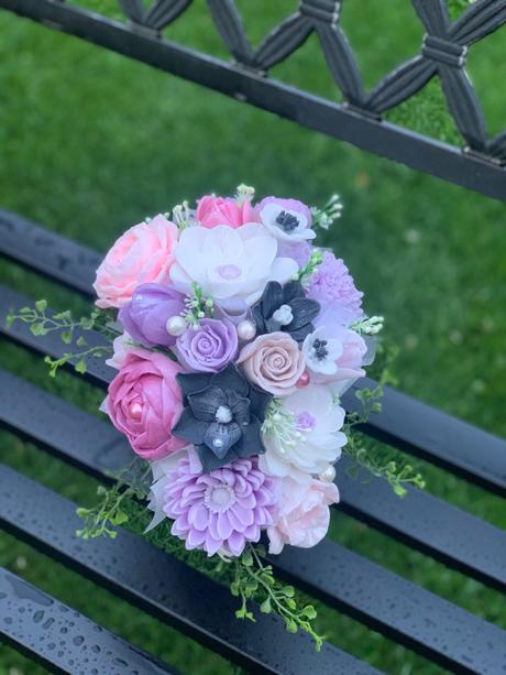 Mydlova kytica v mušli keramika, 