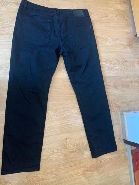 Pánske nohavice športovo elegantne 39, 39