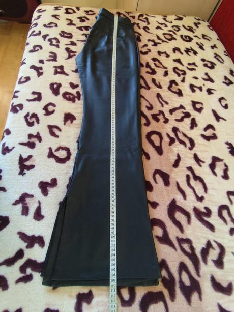 Koženkové nohavice zara veľ.m, veľmi dobrý stav, l, zara,m