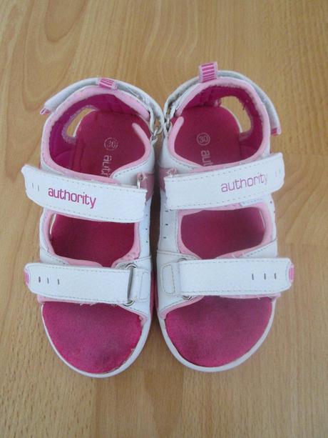 Bielo ružové sandalky už s poštou., authority,30