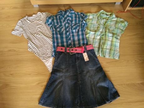 Nenosené riflova sukňa a darceky, 36