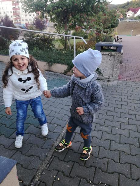 Hruby modny sveter im svybky, 98