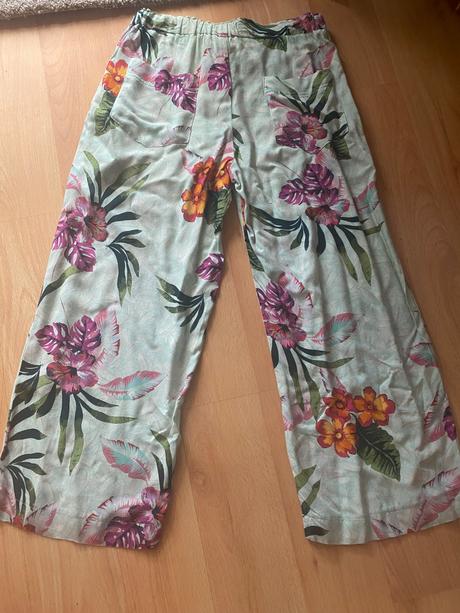 Ľahké nohavice, zara,140