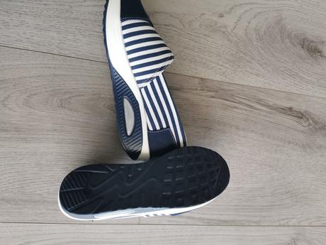 Bielomodre tenisky, 36