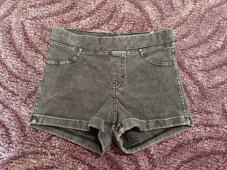 Balík oblečenia xs/s (30ks), 158–170