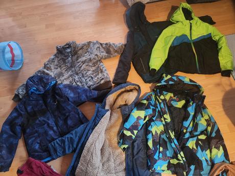 Veľký balík oblečenia pre chlapca 134-140, 140–152