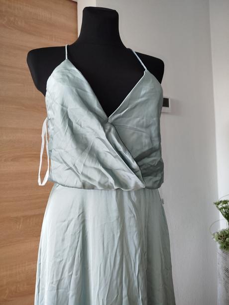 Spoločenské šaty, m