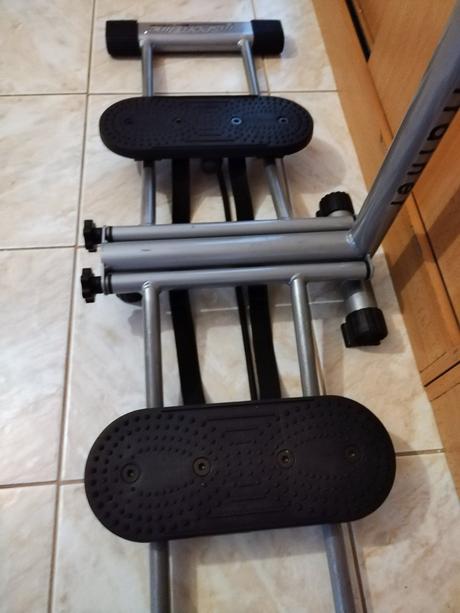 Posilňovač nôh a stehien insportline leg-trainer,