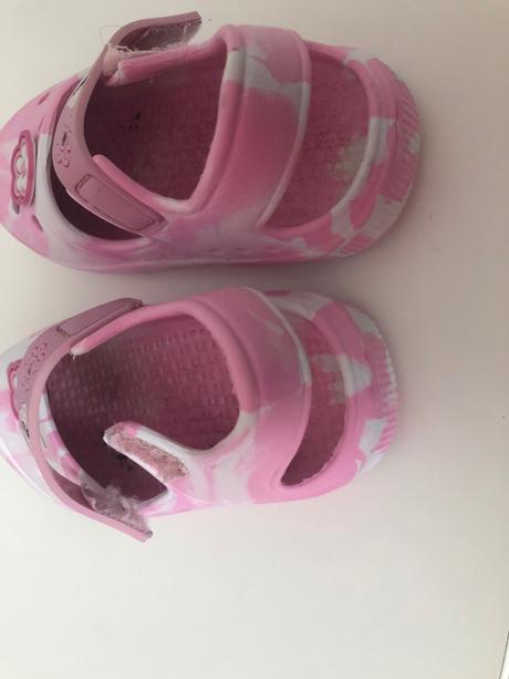 Gumené sandálky, 22