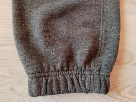 Hrubšie chlapčenské tepláky, s