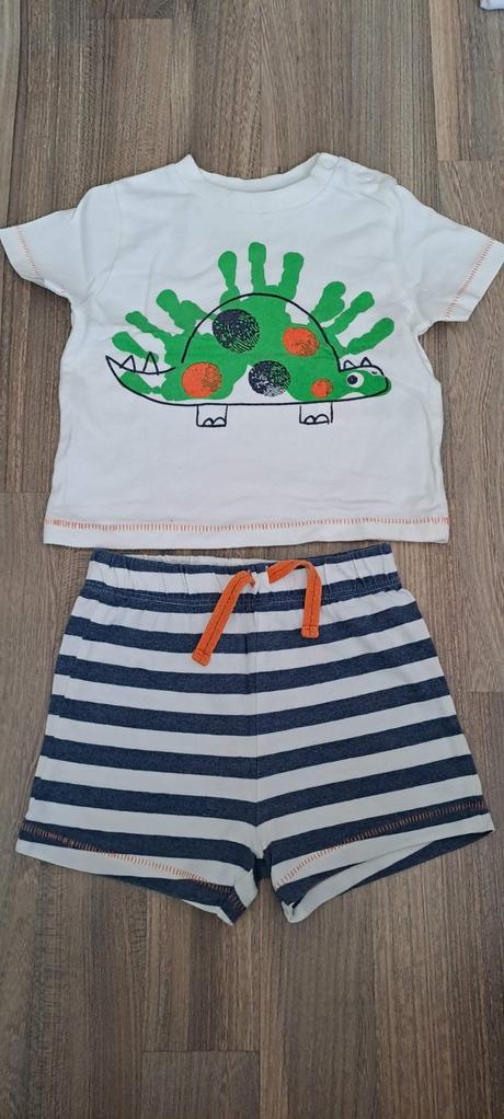 Pásikavé bavlnené kraťasy, zn. f&f, veľ. 68, f&f,68