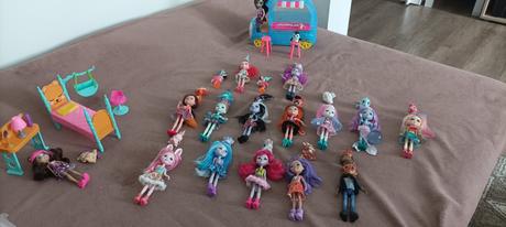 Enchantimals babika - sada postel, 