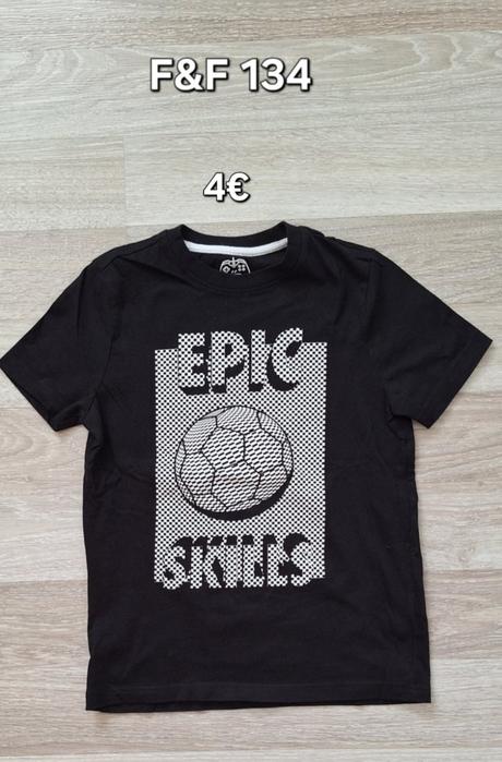 Tričká, tepláky, kraťase, 122–134