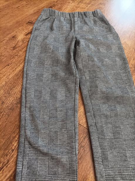 Krásne hrubšie leginy, reserved,128