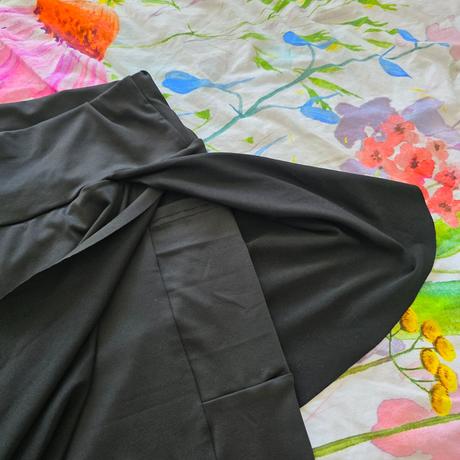 Kratasy so suknickou na cvicenie, 44