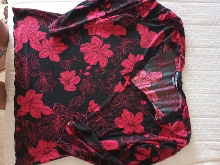 Peknú je milé tricko, l