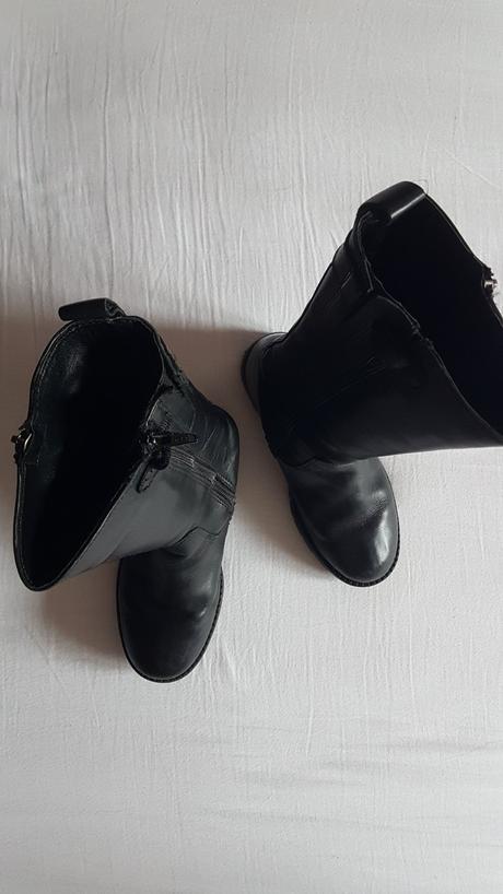 Predám dievčenské kožené čižmy, 33
