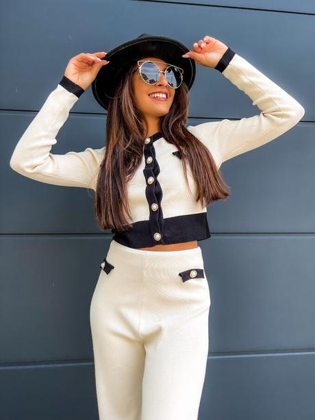 Nádherný komplet nohavíc a topu značky greenapple, m