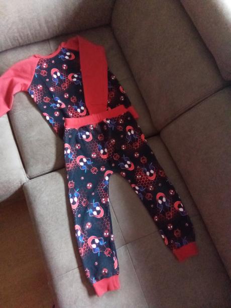 Teplákove súpravy, 116