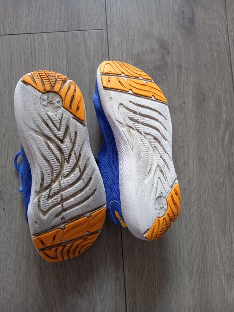 Tenisky 37,5, under armour,37