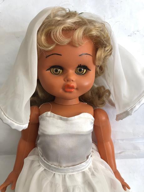 Stara babika nevesta retro vintage starozitne,