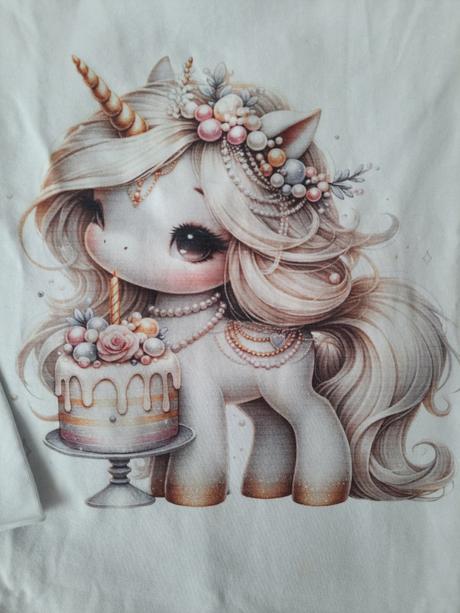 Tričko jednorožec, 116