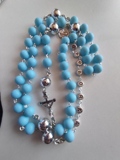 Ruženec s menom a dátumom e153,