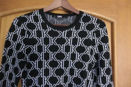 Karl lagerfeld original luxusne monogram saty m, m