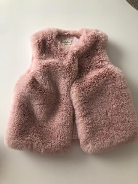 Kozusinova vesta top stav, f&f,98