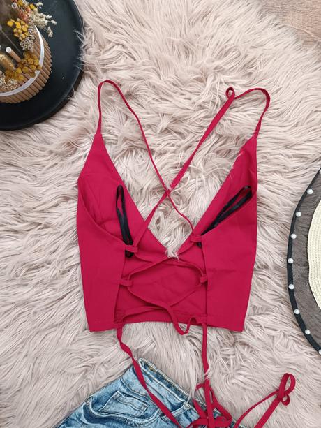 Červený top na viazanie, s