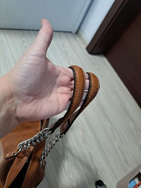 Velka kabelka bata, baťa