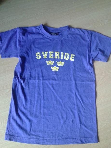 Modre tricko s napisom, 134